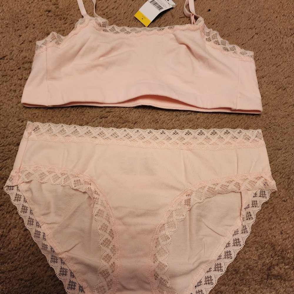 NWT Natori bra and panty S M